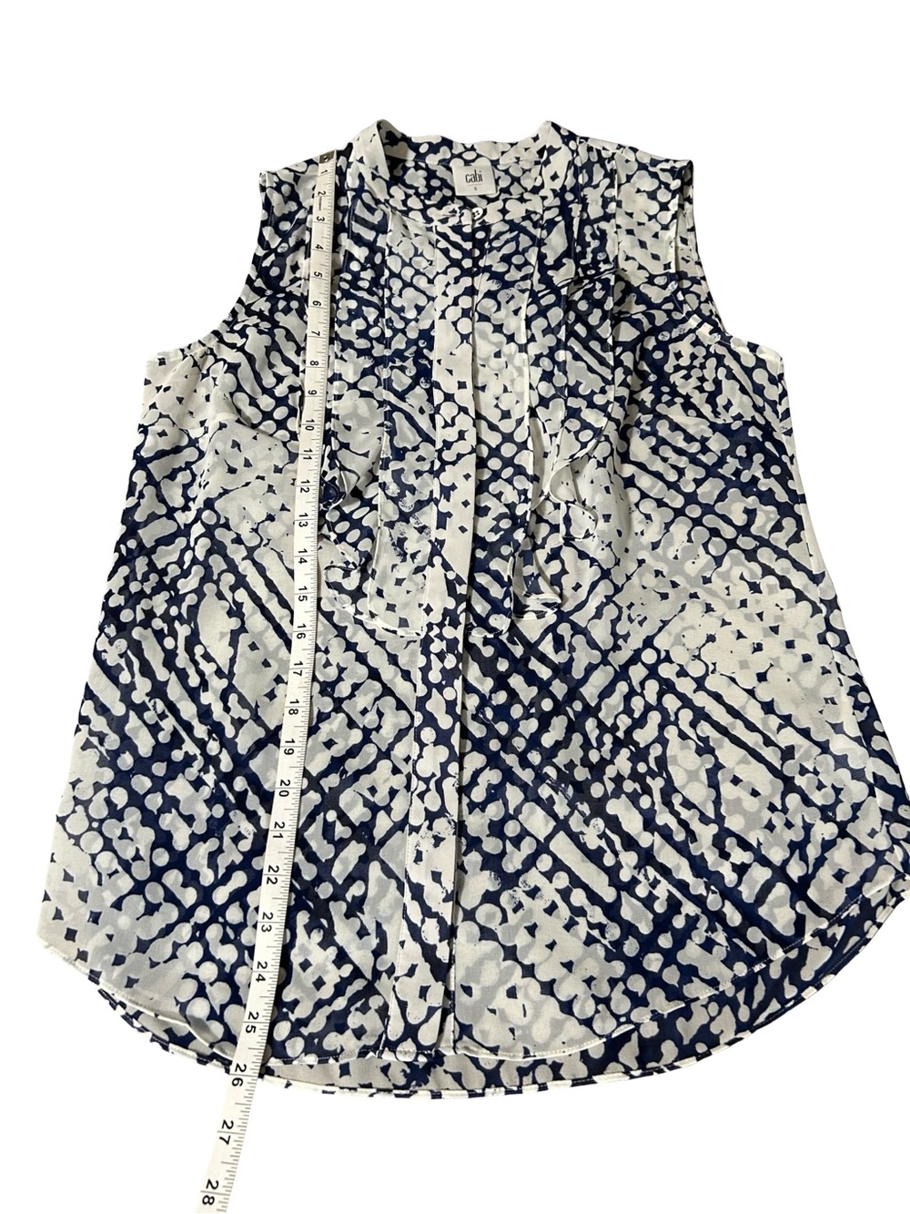 Cabi Sleeveless
Blouse Size S Blue White Abstract
Print Ruffle Front - Picture 5 of 6